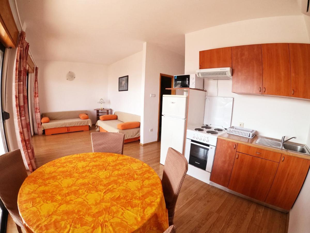 Apartments Adriatic 3 Selce Eksteriør bilde